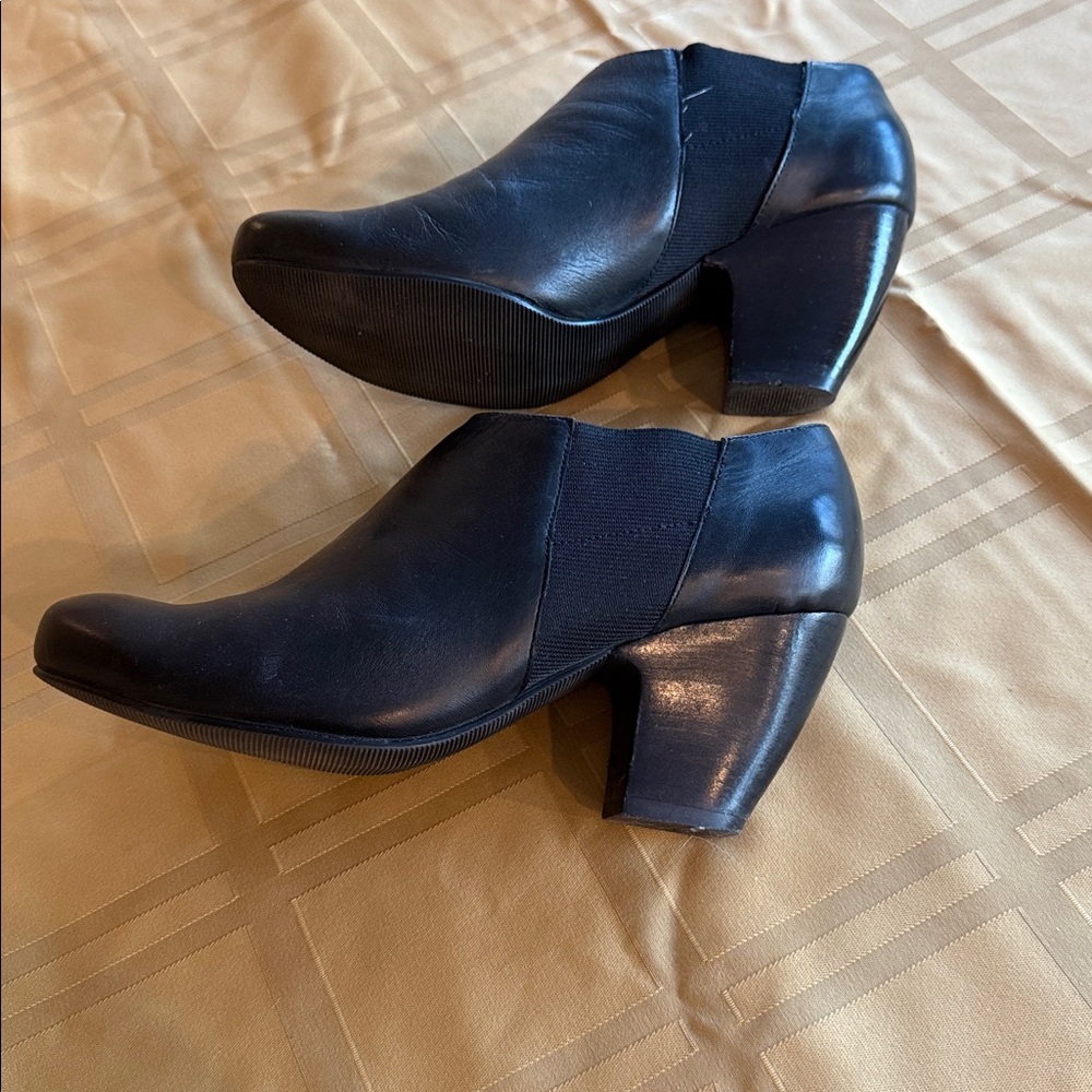 Elegant Black Women's Ankle Boots 8